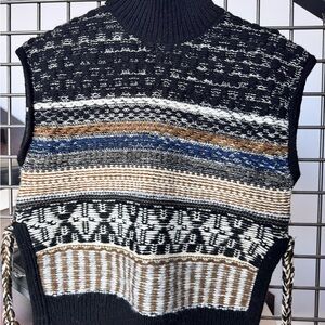 Madewell Black and Brown Patterned Turtleneck Sweater Vest_XXS
